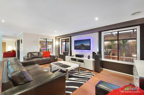 Property photo of 1 Lytham Court Cranbourne VIC 3977