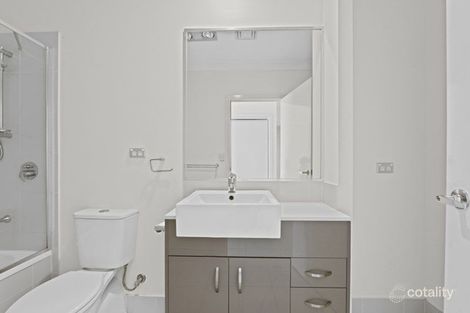 Property photo of 2/53 Douglas Street Greenslopes QLD 4120