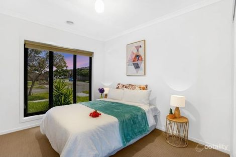 Property photo of 47 Dingo Street Point Cook VIC 3030