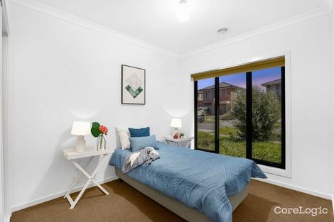 Property photo of 47 Dingo Street Point Cook VIC 3030