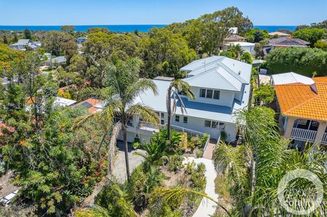 7 Dandaloo Rd, City Beach, WA 6015