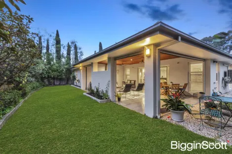 Property photo of 11 Spence Terrace Sandhurst VIC 3977