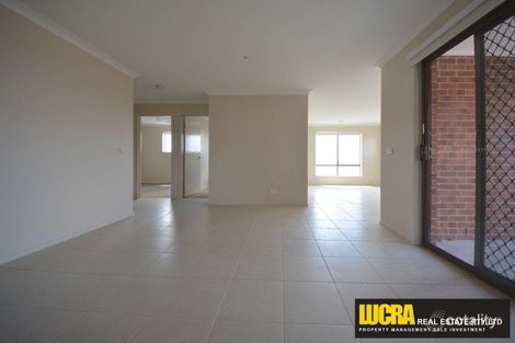 Property photo of 32 Wedmore Crescent Sunbury VIC 3429