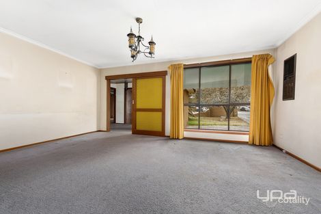 Property photo of 114 East Esplanade St Albans VIC 3021
