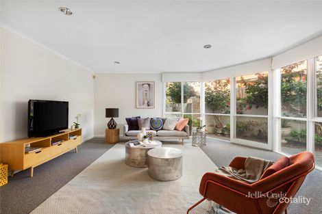 Property photo of 2/27 Auburn Grove Hawthorn East VIC 3123