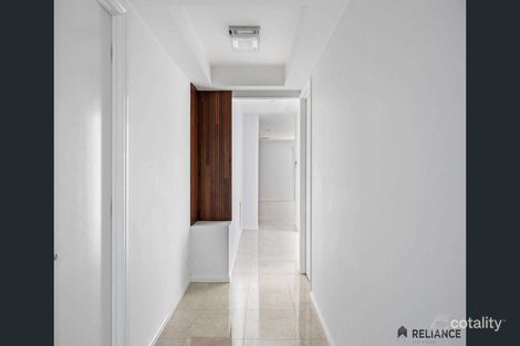 Property photo of 14 Adelaide Circuit Donnybrook VIC 3064