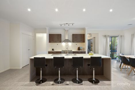 Property photo of 3 Selma Close Lynbrook VIC 3975