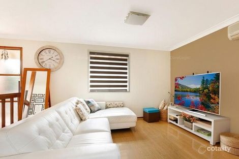 Property photo of 20 Hutchinson Drive Balgownie NSW 2519