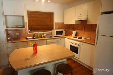 Property photo of 17 Goss Avenue Labrador QLD 4215