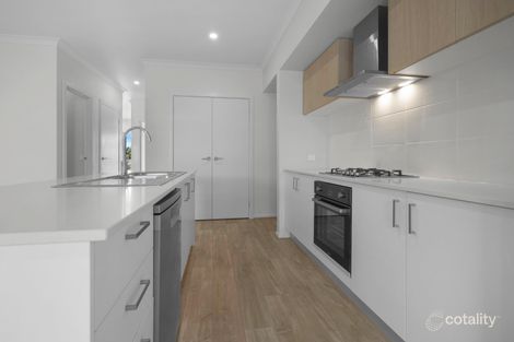 Property photo of 15 Clapton Lane Donnybrook VIC 3064