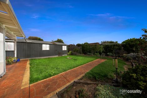 Property photo of 17 Runcorn Crescent Deer Park VIC 3023