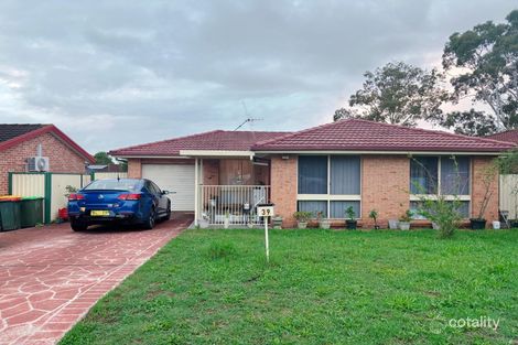 Property photo of 39 Hydrangea Place Macquarie Fields NSW 2564