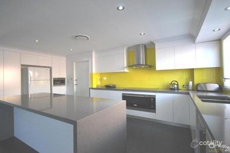 Property photo of 7 Saxonvale Crescent Edensor Park NSW 2176