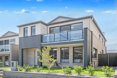 Property photo of 7 Narooma Street Tullimbar NSW 2527