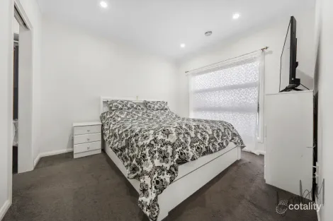 Property photo of 8 Stonrise Street Wollert VIC 3750