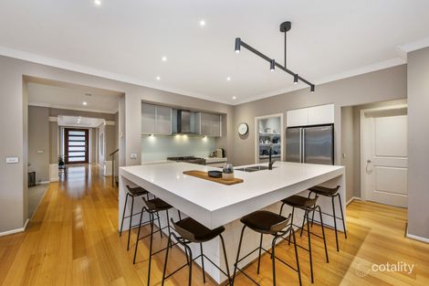 Property photo of 5 Alvis Close Taylors Hill VIC 3037