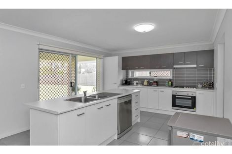 Property photo of 7 Honeyeater Crescent Moggill QLD 4070