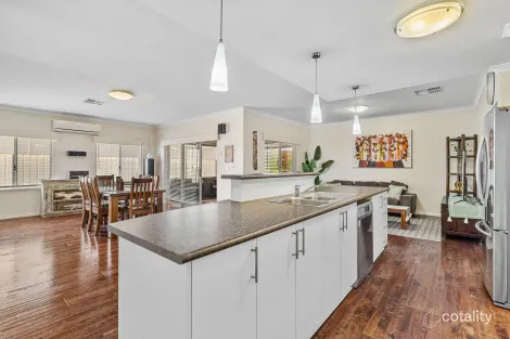 Property photo of 9 St Cloud Link Meadow Springs WA 6210