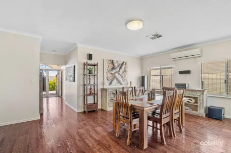 Property photo of 9 St Cloud Link Meadow Springs WA 6210