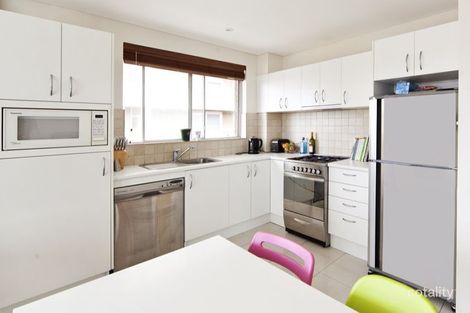 Property photo of 12/26-28 Undercliff Road Freshwater NSW 2096