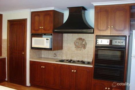 Property photo of 8 Royal Admiral Place Surrey Downs SA 5126