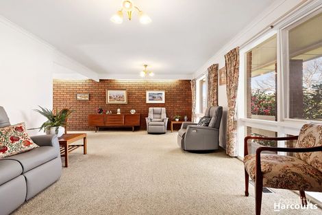 Property photo of 33 Rowitta Drive Glen Waverley VIC 3150