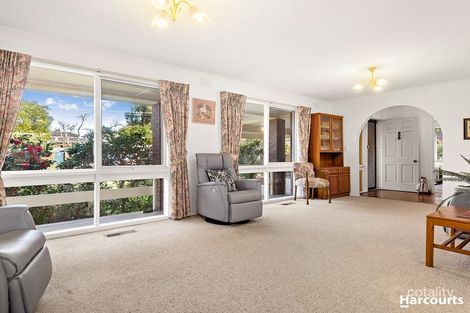 Property photo of 33 Rowitta Drive Glen Waverley VIC 3150