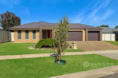 Property photo of 16 Brewer Drive West Wodonga VIC 3690