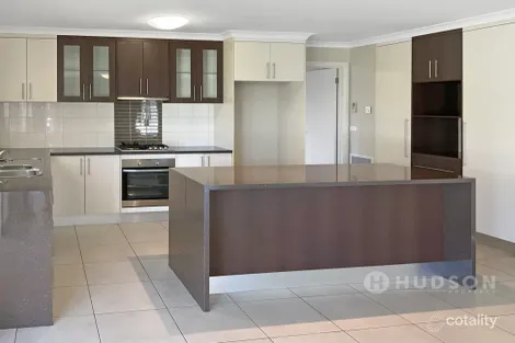 Property photo of 16 Brewer Drive West Wodonga VIC 3690