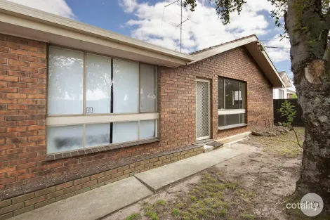 1/336a Albert St, Sebastopol, VIC 3356