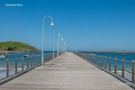 Property photo of 8 Pearce Drive Coffs Harbour NSW 2450