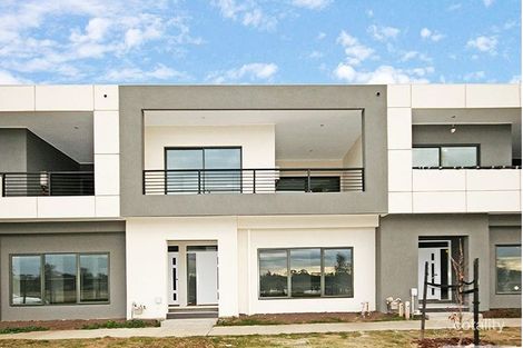 Property photo of 31 Fergus Lane Cranbourne West VIC 3977