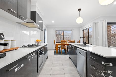 Property photo of 6 Herald Close Kallangur QLD 4503