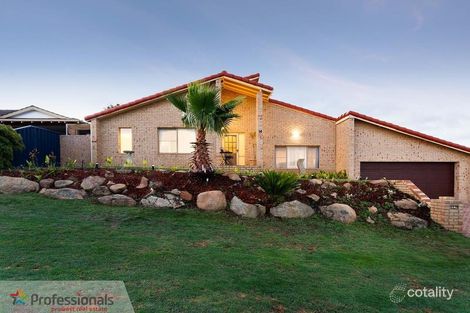14 Harwood Rise, Leeming, WA 6149
