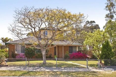 Property photo of 2 Mullard Close Shortland NSW 2307