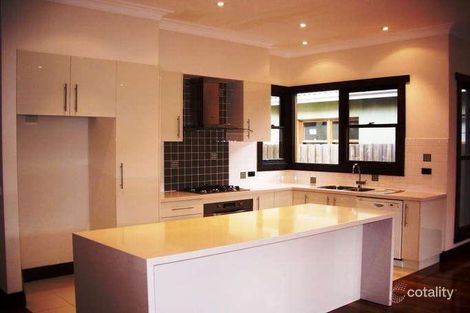 Property photo of 9 Hillcrest Avenue Caulfield South VIC 3162