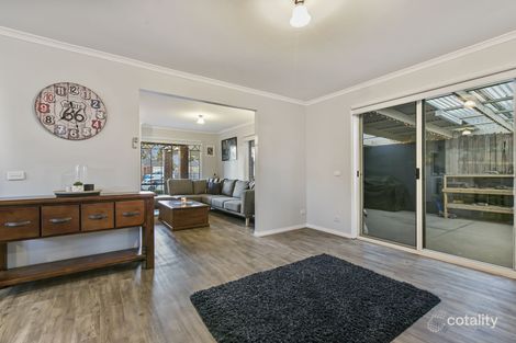 Property photo of 10 Charlotte Place Cranbourne West VIC 3977