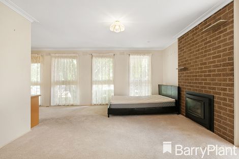 Property photo of 4 Luton Way Bundoora VIC 3083