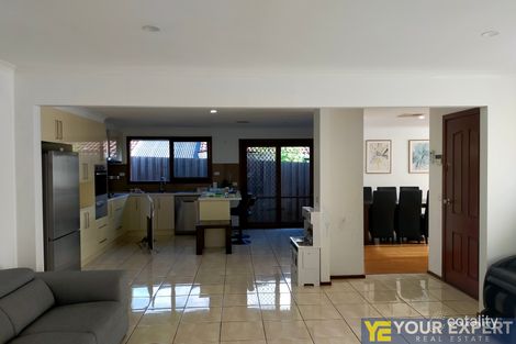 Property photo of 17 Greendale Court Narre Warren VIC 3805