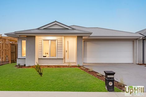 9 Saltcoats Rd, Clyde North, VIC 3978