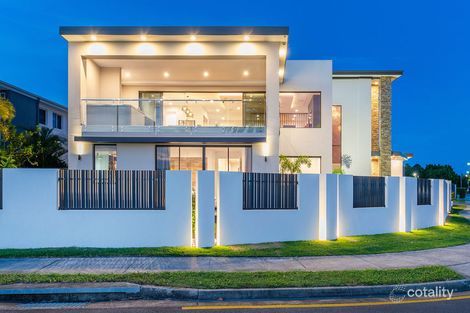 Property photo of 7 Harbour Rise Hope Island QLD 4212