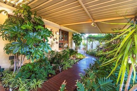 Property photo of 9 Lincoln Road Forrestfield WA 6058