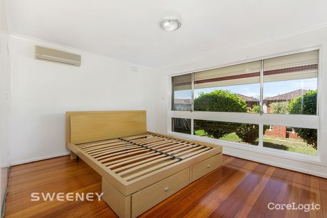 Property photo of 28 Swansea Parade St Albans VIC 3021