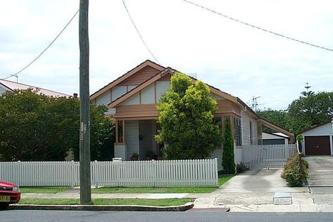 255 Lawson St, Hamilton South, NSW 2303