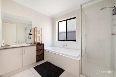 Property photo of 8 Green Gully Road Clyde VIC 3978