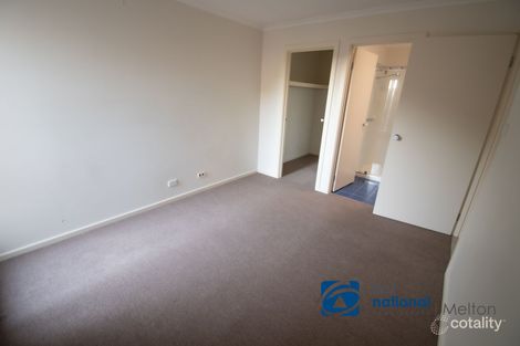 Property photo of 5 Granholm Grove Harkness VIC 3337