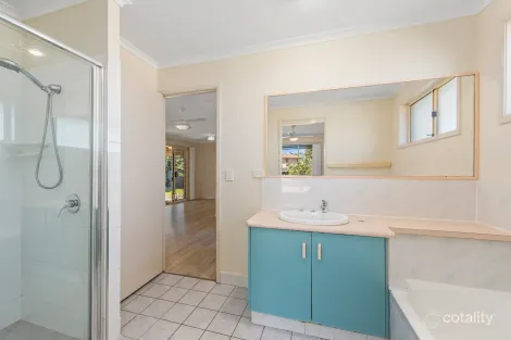 Property photo of 4 Lysanda Close Wilsonton QLD 4350