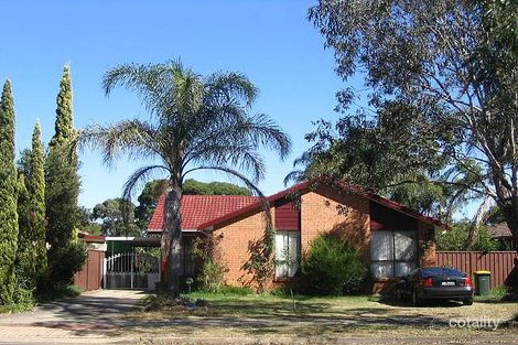 33 Tallagandra Dr, Quakers Hill, NSW 2763