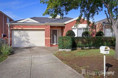 Property photo of 19 Wisla Circuit Roxburgh Park VIC 3064