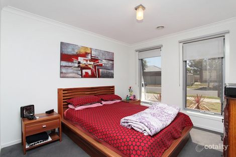 Property photo of 6 Toryboy Street Brookfield VIC 3338